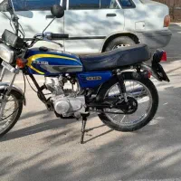 هوندا125مزایده به رنگ آبی کاملا سالم