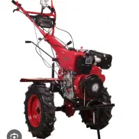 کارگر جهت کار با کولتیواتور