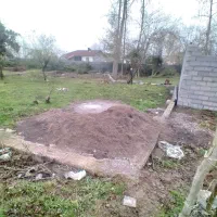 ۳۱۰مترزمین باپروانه ساخت بایک ردیف دیوارشده