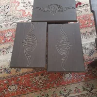 میز عسلی سالم تمیز با سه تا میز کوچیک