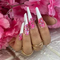 آمورش کاشت ناخن|خدمات آرایشگری و زیبایی|رشت, لاکانی|دیوار