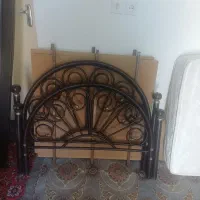 تختخواب فلزی در حد نو یک نفره