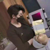 پاکسازی و فیشال تخصصی پوست|خدمات آرایشگری و زیبایی|کرج, گلشهر|دیوار