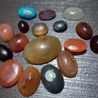 احجار کریمه، طبیعی وقدیمی|جواهرات|اردبیل, |دیوار