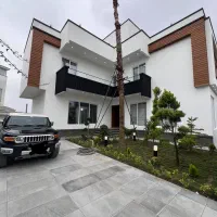 ویلامدرن شهرک بر اتوبان استخردار 400متر سیسنگان