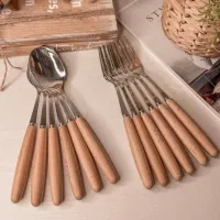 قاشق و چنگال استیل دسته چوبی