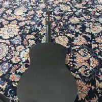 گیتار ل چهار چهارم برای آموزش بسیار مناسب است|گیتار، بیس، امپلیفایر|الیگودرز, |دیوار