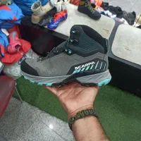 بوت کوهنوردی اورجینال|کیف، کفش، کمربند|تنکابن, |دیوار