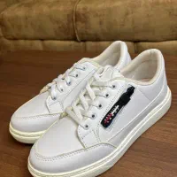 کفش|کیف، کفش، کمربند|گلبهار, شهر جدید گلبهار|دیوار