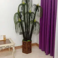 گل مصنوعی باگلدان