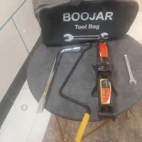 جک ماشین به عمرا آچار