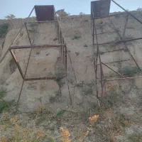 فروش دو تا چهارپایه فلزی ارتفاع سه متر مخصوص بنایی
