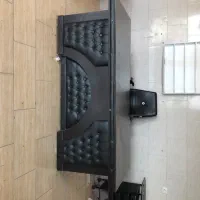 میزمدیریتی و صندلی انتظار