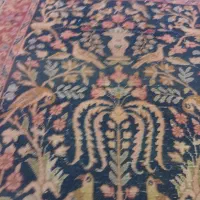 فرش کهنه|فرش|ری, سیزده آبان|دیوار
