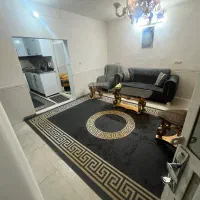فارغ التحصیلان