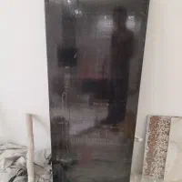 صفحه ضدآب مشکی ساده براق