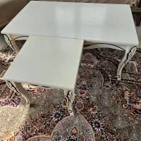 میز وسط با یک عدد عسلی