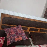 تخت ومیز آرایش