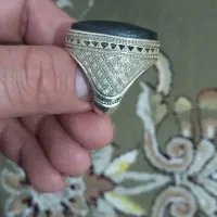 جفتشون دست ساز  سنگین  یکیش اکبند یکی کمی دست بوده