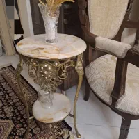 میز برنزی
