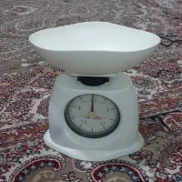 ترازو.جاحبوبات.قندشکن.رخت آویز|ظروف پخت‌وپز|مشهد, خلق آباد سفلی|دیوار
