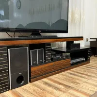 میز تلویزیون جدید، مبل و جلو مبلی و میز نهارخوری