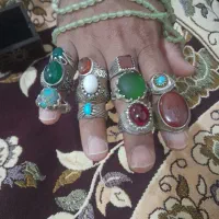 فروش چند عدد انگشتر و تسبیح شاه مقصود و سنگ