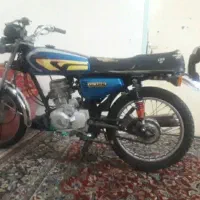 موتور سیکلت پارکینگی