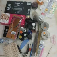 لوازم کاشت ناخن