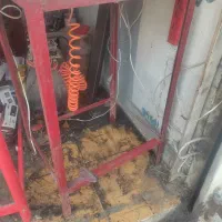 چهارپایه آهنی زیر کولری