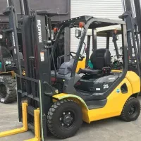 استخدام راننده لیفتراک