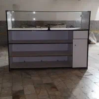 یک عدد ویترین و یک عدد رگال دیواری در حد نو|فروشگاه و مغازه|قم, زنبیل آباد|دیوار