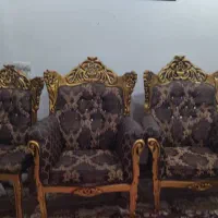 مبل سلطنتی در حد نو با بهترین کیفیت چوب و پارچه