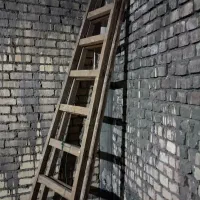 نردبان چوبی