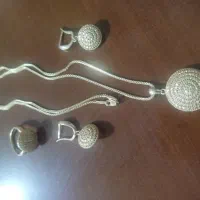 نیم ست طلا با یک انگشتر