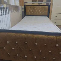 تخت فلزی باتشک رویال اصل