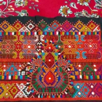 زی استین چرخ دست گل انار