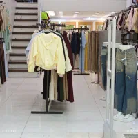 استخدام فروشنده خانم به صورت نیمه وقت|استخدام بازاریابی و فروش|اصفهان, خواجو|دیوار
