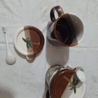 یک جفت ماگ خاص وزیبا دردار باعکس نحل روی آن