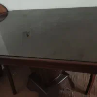 میز ناهاری خوری