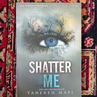 کتاب shatter me کتاب خردم کن زبان اصلی