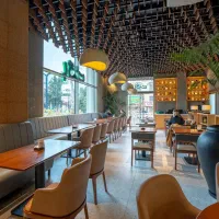 کارگر فست فود