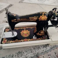 چرخ خیاطی طرح قدیمی نیازمند تعمیر