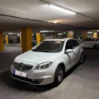 برلیانس مدل ۳۳۰