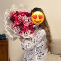گل های مخملی رضایت مشتری‌دراگهی‌ قابل مشاهده است