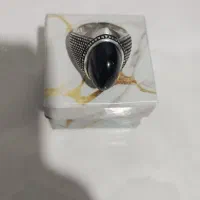 عقیق سرخ سیاه