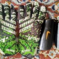 لباس دروازبانی فوتبال همراه دستکش