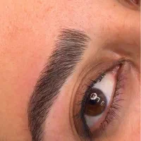 مدل میکروبلیدینگ ابرو طبیعی
