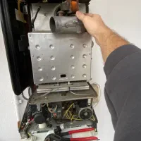 تعمیرات تخصصی انواع پکیج فوری به صورت شبانه روزی|خدمات پیشه و مهارت|سنندج, |دیوار