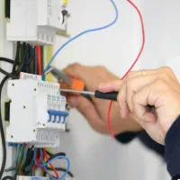 برق کاری ساختمان|خدمات پیشه و مهارت|کنارک, |دیوار